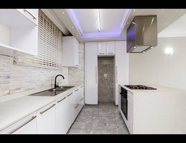 2 BEDROOM APARTMENT FOR SALE IN MORNINGSIDE